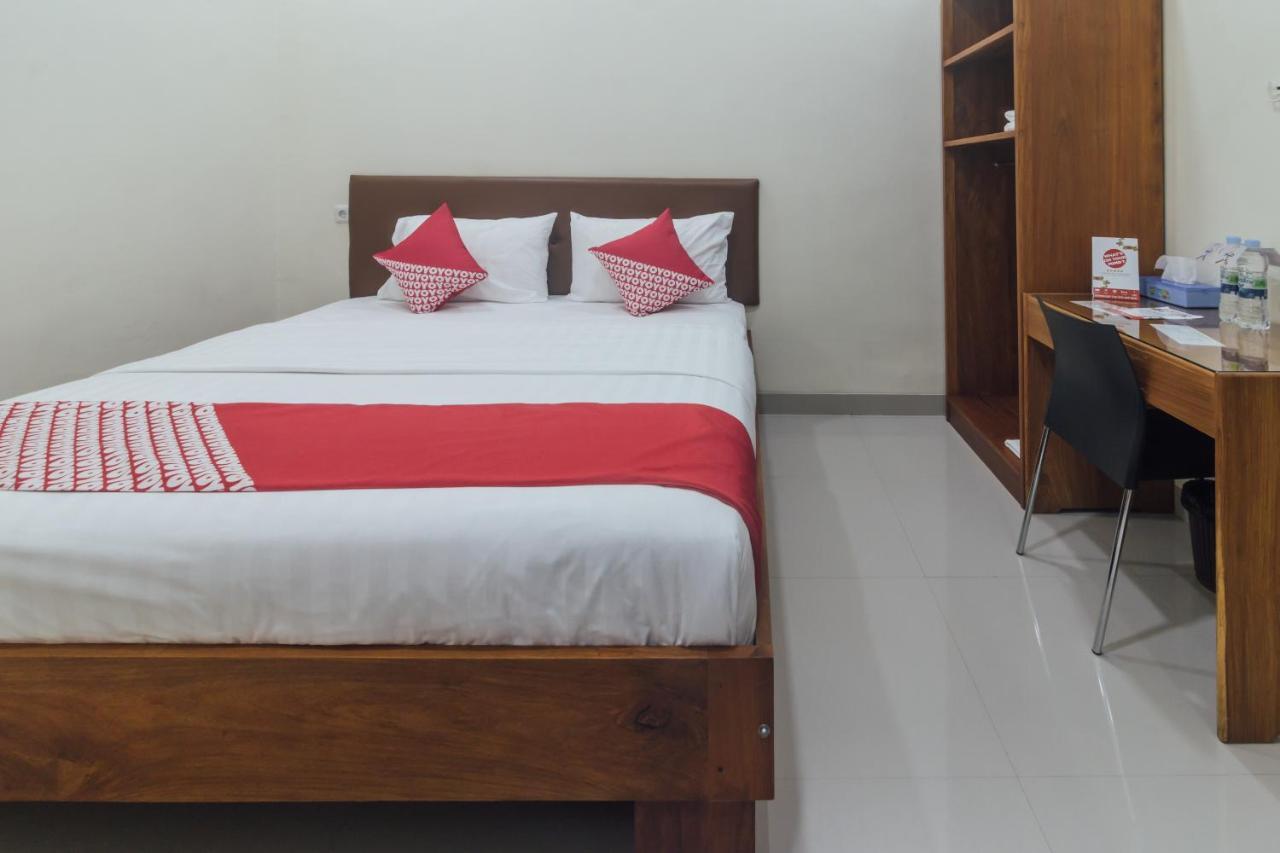Clean & Comfort Homestay Ambon Εξωτερικό φωτογραφία