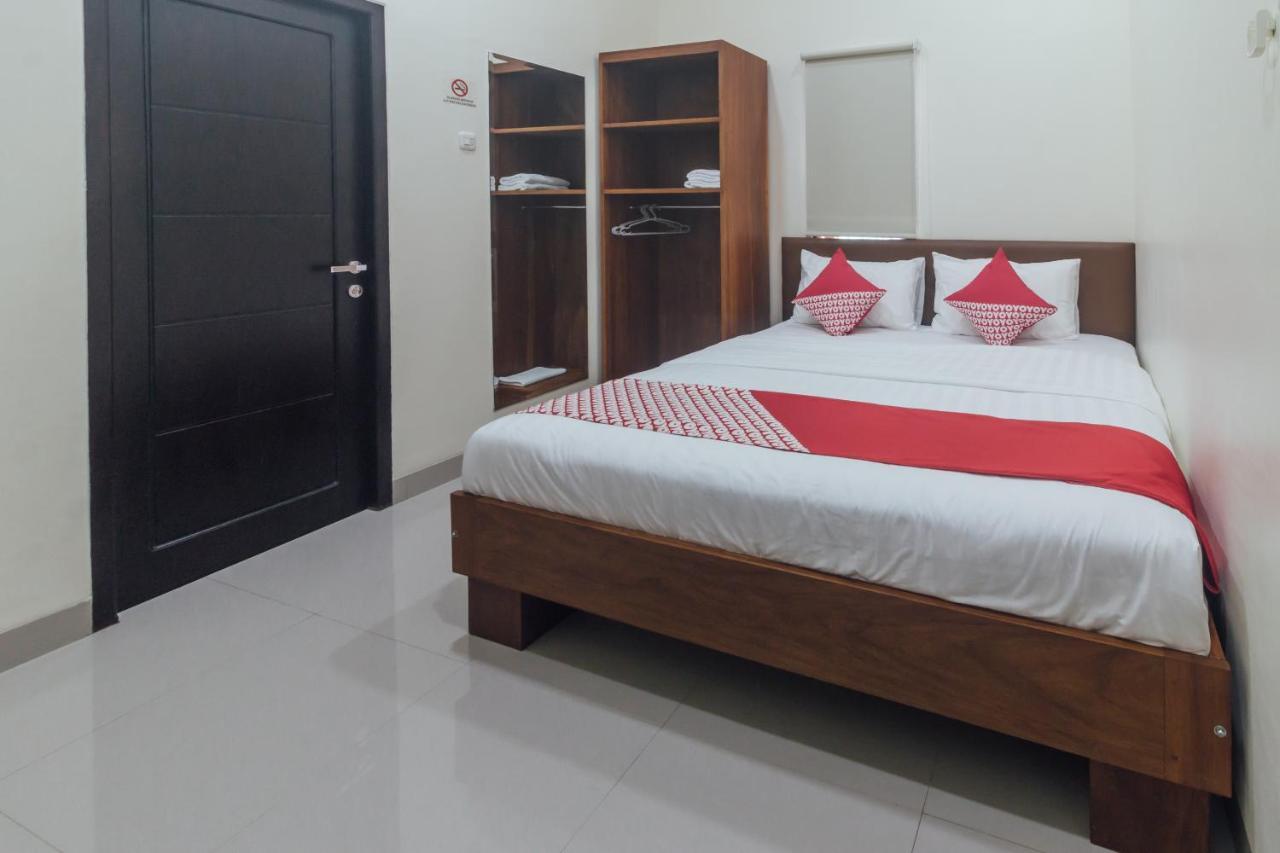 Clean & Comfort Homestay Ambon Εξωτερικό φωτογραφία