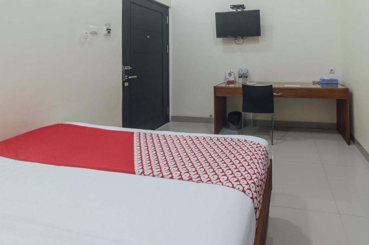 Clean & Comfort Homestay Ambon Εξωτερικό φωτογραφία