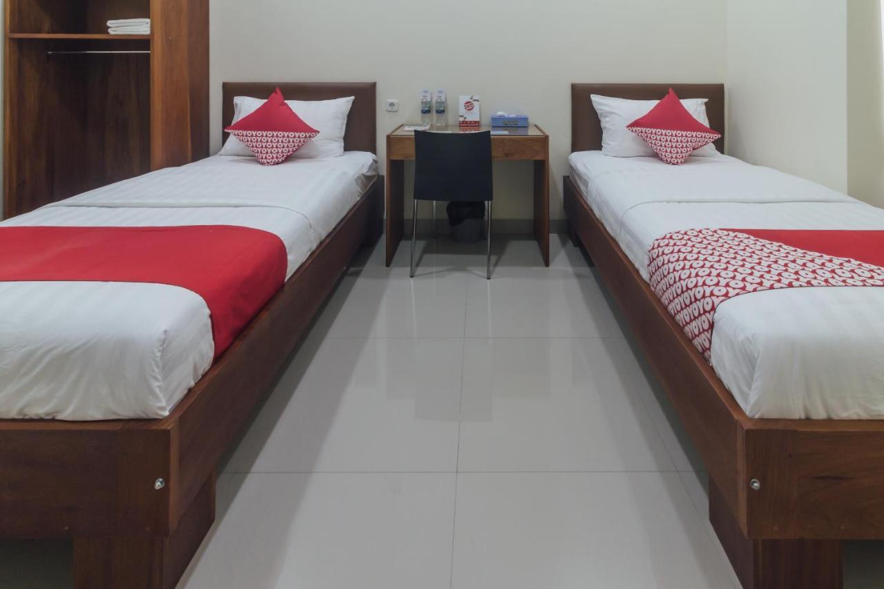 Clean & Comfort Homestay Ambon Εξωτερικό φωτογραφία