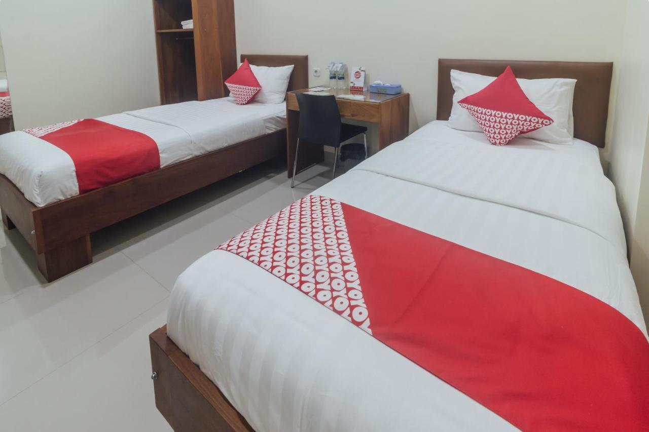Clean & Comfort Homestay Ambon Εξωτερικό φωτογραφία