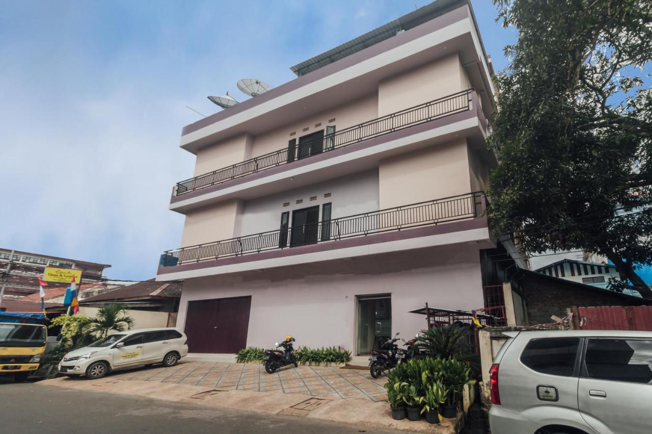 Clean & Comfort Homestay Ambon Εξωτερικό φωτογραφία