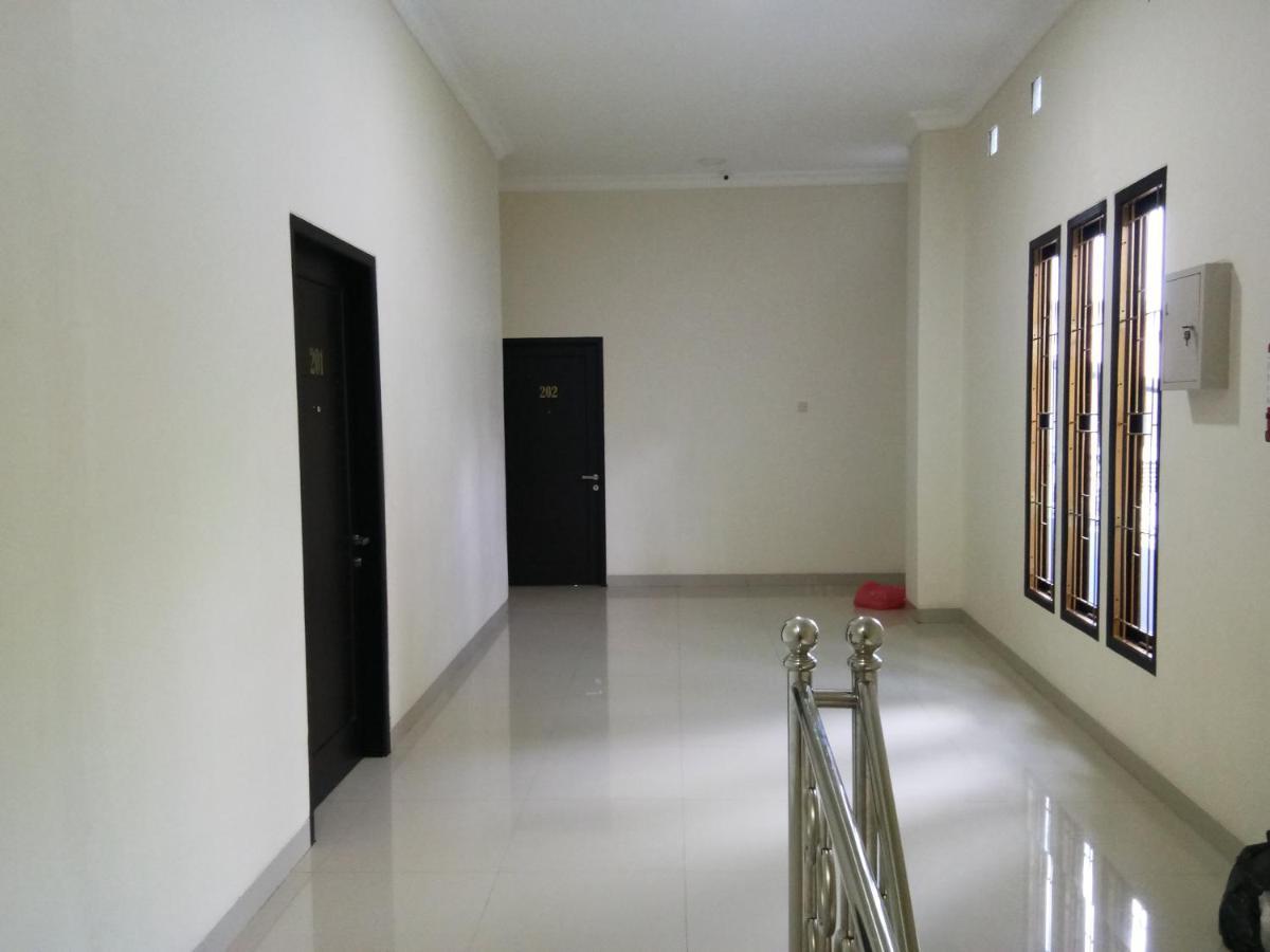 Clean & Comfort Homestay Ambon Εξωτερικό φωτογραφία