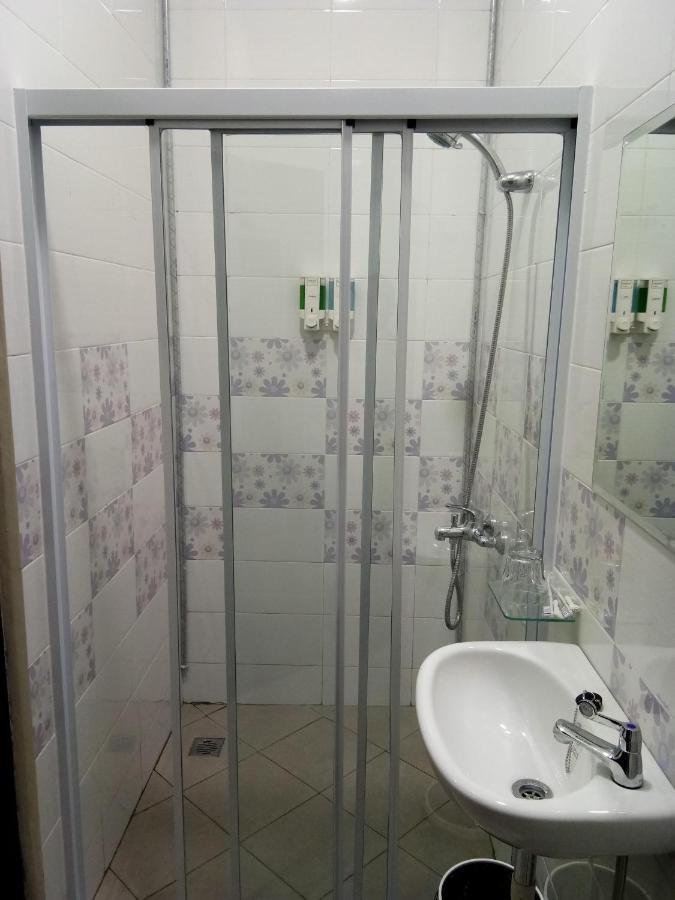 Clean & Comfort Homestay Ambon Εξωτερικό φωτογραφία