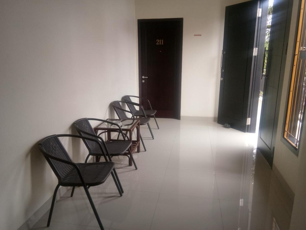Clean & Comfort Homestay Ambon Εξωτερικό φωτογραφία